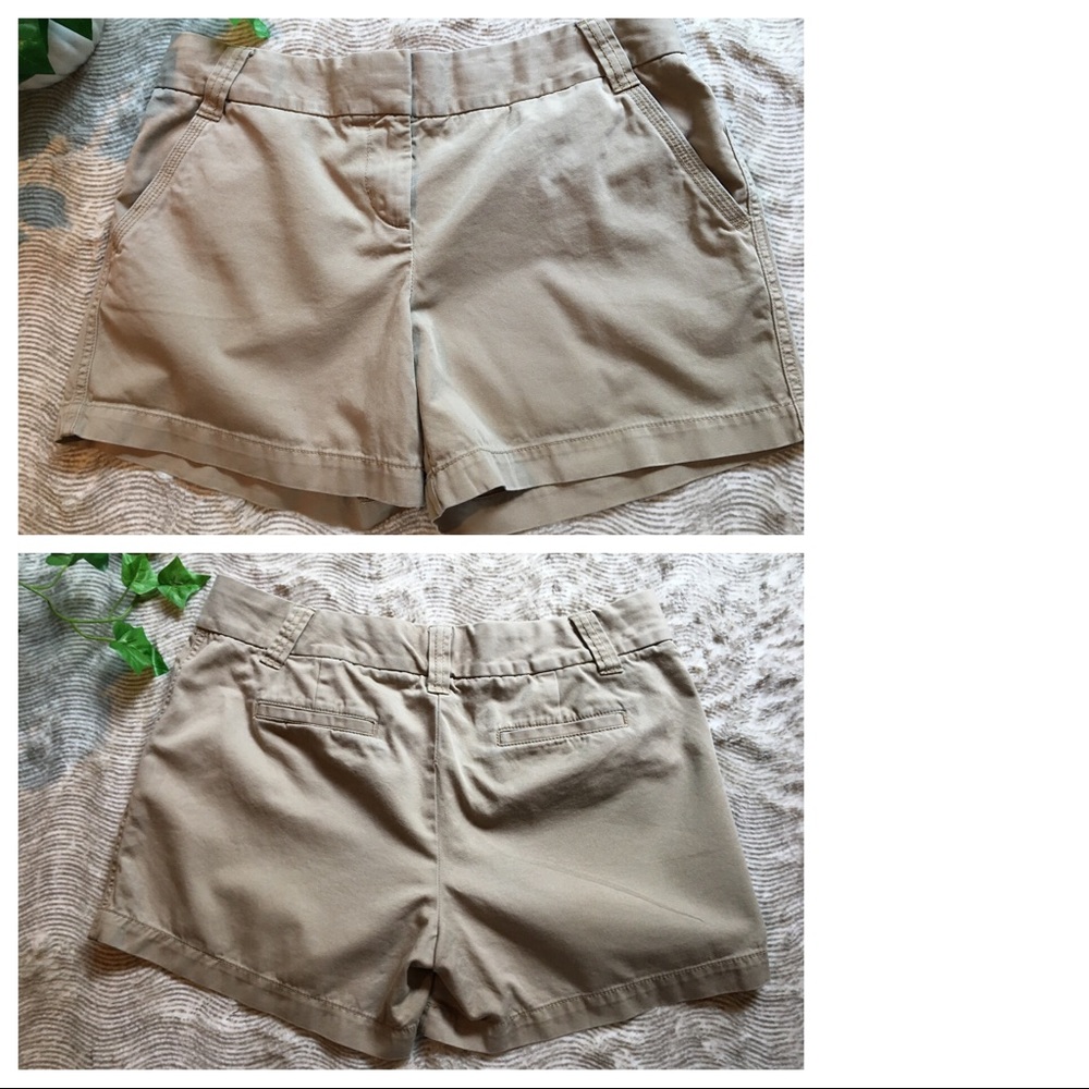 J CREW City Fit Khaki Chino Shorts - Size 10 - Picture 2 of 3